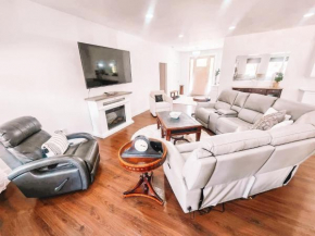 Pet Friendly Rancher Brand New on 40 Acres